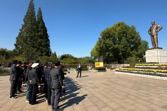 1701161913110114.jpg 4.jpg